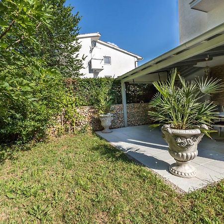 Apartment Pavic Garden Baska  Luaran gambar