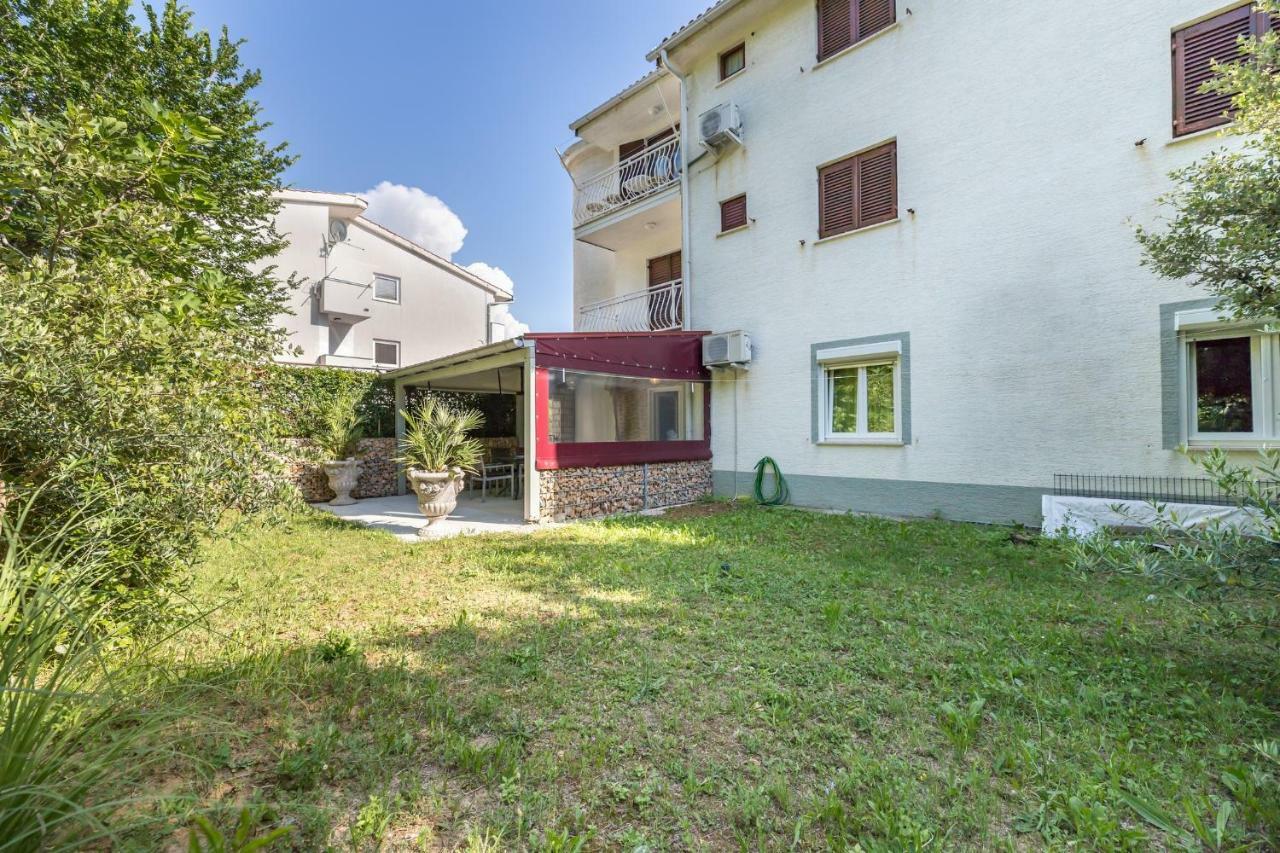 Apartment Pavic Garden Baska  Luaran gambar